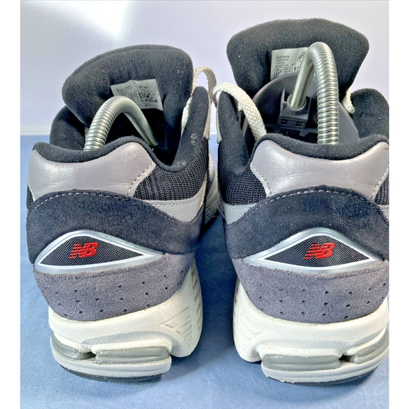 New Balance 2002R Men\'s Running Shoes Grey Navy Blue Suede Sneakers Size 10 main image 13